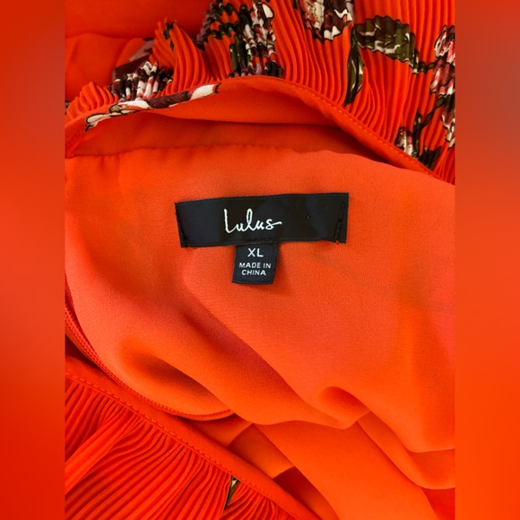 Lulu’s Loved By You Red Orange Floral Pleated Chiffon Maxi - Picture 12 of 13